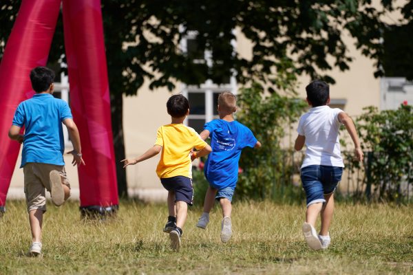 Kinder 7–12